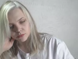 MarianElin's Live Sex Cam Show