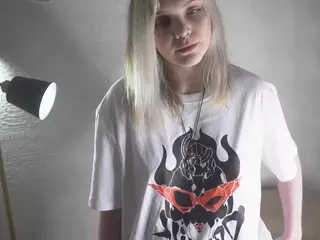 MarianElin's Live Sex Cam Show