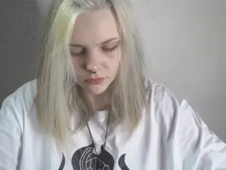 MarianElin's Live Sex Cam Show