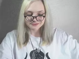 MarianElin's Live Sex Cam Show