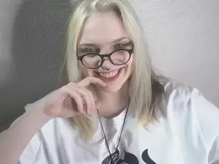 MarianElin's Live Sex Cam Show