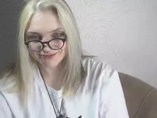 MarianElin's Live Sex Cam Show