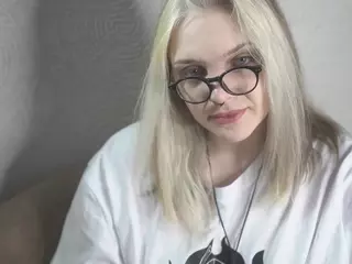 MarianElin's Live Sex Cam Show