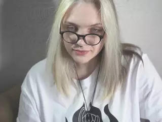 MarianElin's Live Sex Cam Show