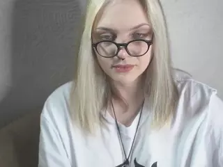 MarianElin's Live Sex Cam Show