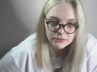MarianElin's Live Sex Cam Show