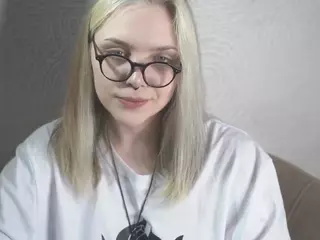 MarianElin's Live Sex Cam Show