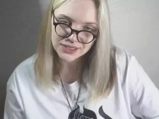 MarianElin's Live Sex Cam Show