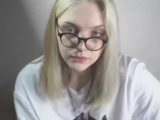 MarianElin's Live Sex Cam Show
