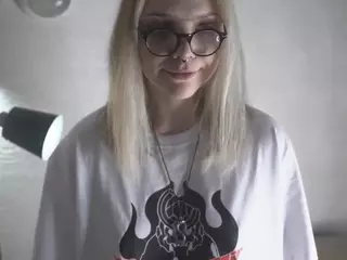 MarianElin's Live Sex Cam Show