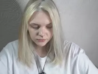 MarianElin's Live Sex Cam Show