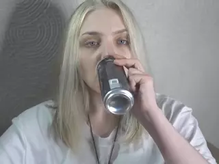 MarianElin's Live Sex Cam Show