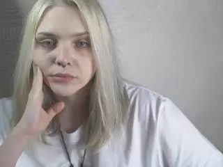 MarianElin's Live Sex Cam Show