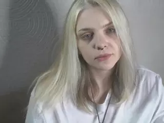MarianElin's Live Sex Cam Show