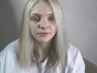 MarianElin's Live Sex Cam Show