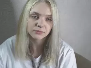 MarianElin's Live Sex Cam Show