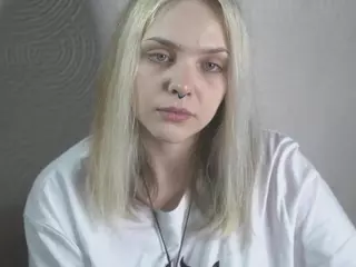 MarianElin's Live Sex Cam Show