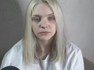 MarianElin's Live Sex Cam Show