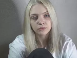 MarianElin's Live Sex Cam Show