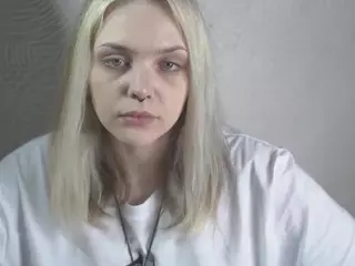 MarianElin's Live Sex Cam Show