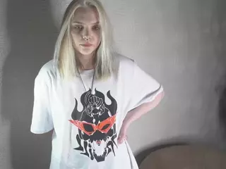 MarianElin's Live Sex Cam Show