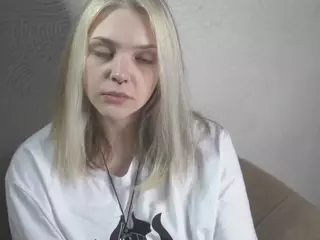 MarianElin's Live Sex Cam Show