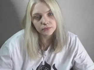 MarianElin's Live Sex Cam Show