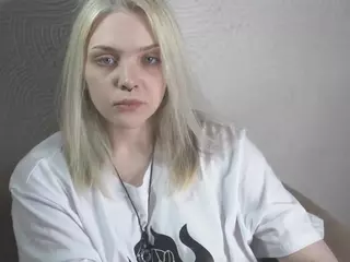 MarianElin's Live Sex Cam Show