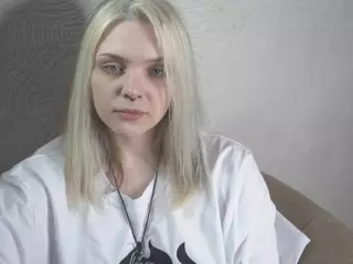 MarianElin's Live Sex Cam Show