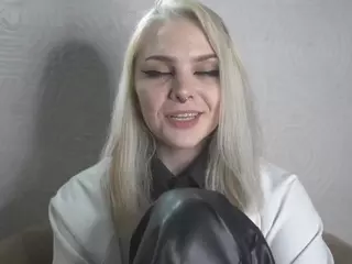 MarianElin's Live Sex Cam Show