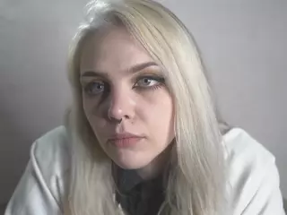 MarianElin's Live Sex Cam Show