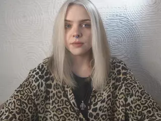 MarianElin's Live Sex Cam Show