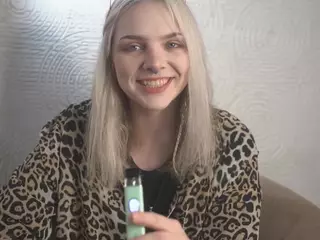 MarianElin's Live Sex Cam Show