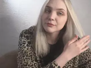 MarianElin's Live Sex Cam Show
