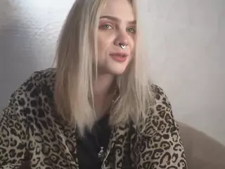 MarianElin's Live Sex Cam Show