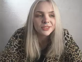 MarianElin's Live Sex Cam Show