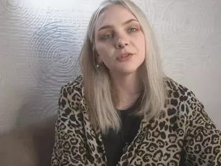 MarianElin's Live Sex Cam Show