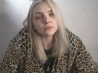 MarianElin's Live Sex Cam Show