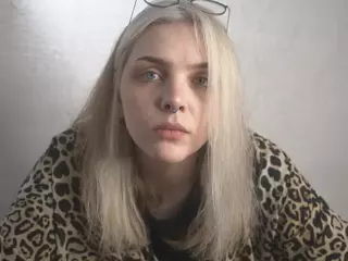 MarianElin's Live Sex Cam Show