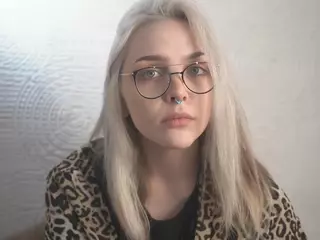 MarianElin's Live Sex Cam Show