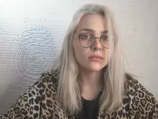 MarianElin's Live Sex Cam Show