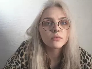 MarianElin's Live Sex Cam Show