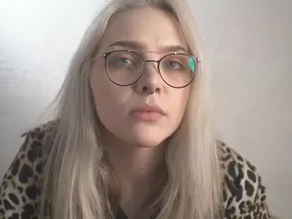 MarianElin's Live Sex Cam Show