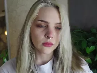 MarianElin's Live Sex Cam Show