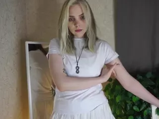 MarianElin's Live Sex Cam Show