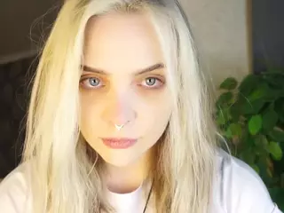 MarianElin's Live Sex Cam Show
