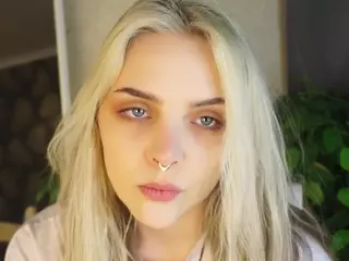 MarianElin's Live Sex Cam Show