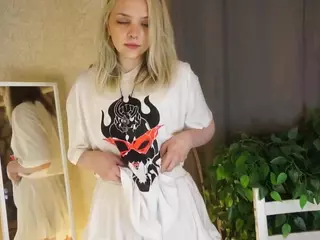MarianElin's Live Sex Cam Show