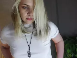MarianElin's Live Sex Cam Show