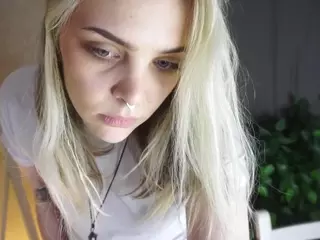 MarianElin's Live Sex Cam Show